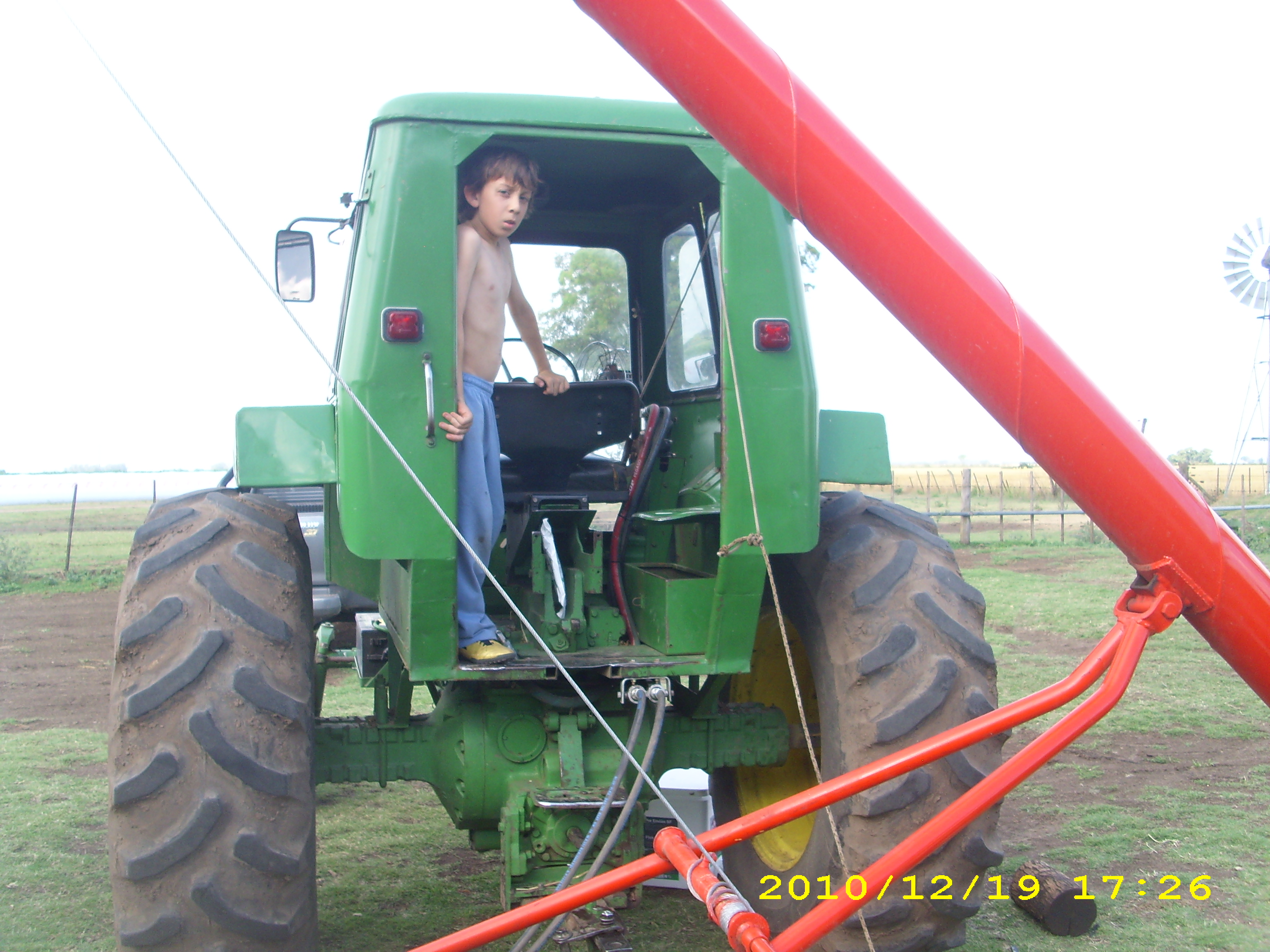 fotos/2010-12-19 - Campo coco siembra soja/IMG_4384.JPG